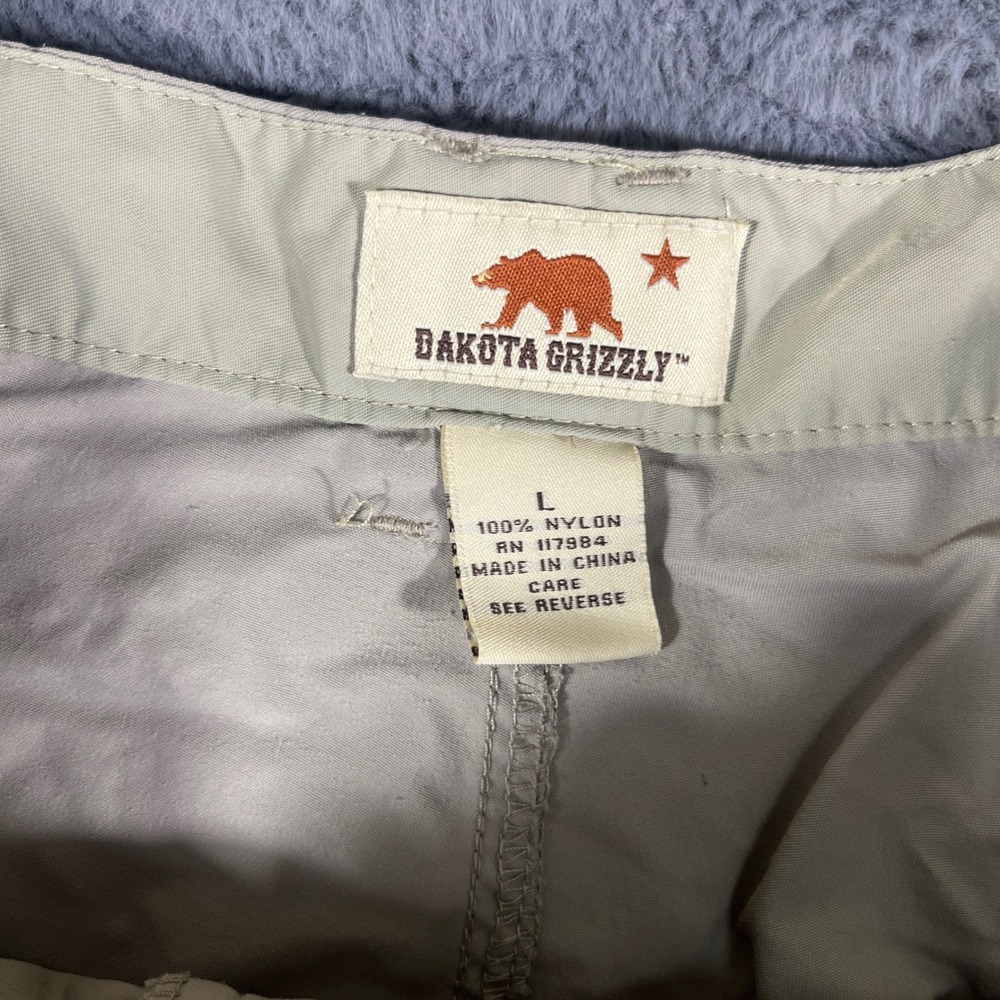 Dakota Grizzly Large Convertible Cargo Pants Khaki Nylon Hiking Zip Off Leg - Picture 3 of 8